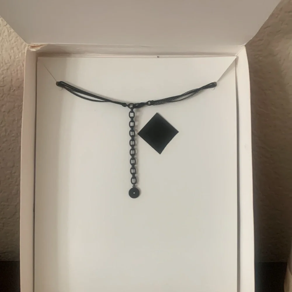 Stella and Dot necklace new with box - Picture 3 of 4
